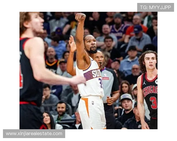 布克末节12分带领太阳逆袭全场30+9+5